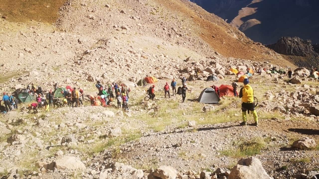 Foto - Kampa 200 sporcu katıldı Ağustos ayında Hakkari’de buz tırmanışı