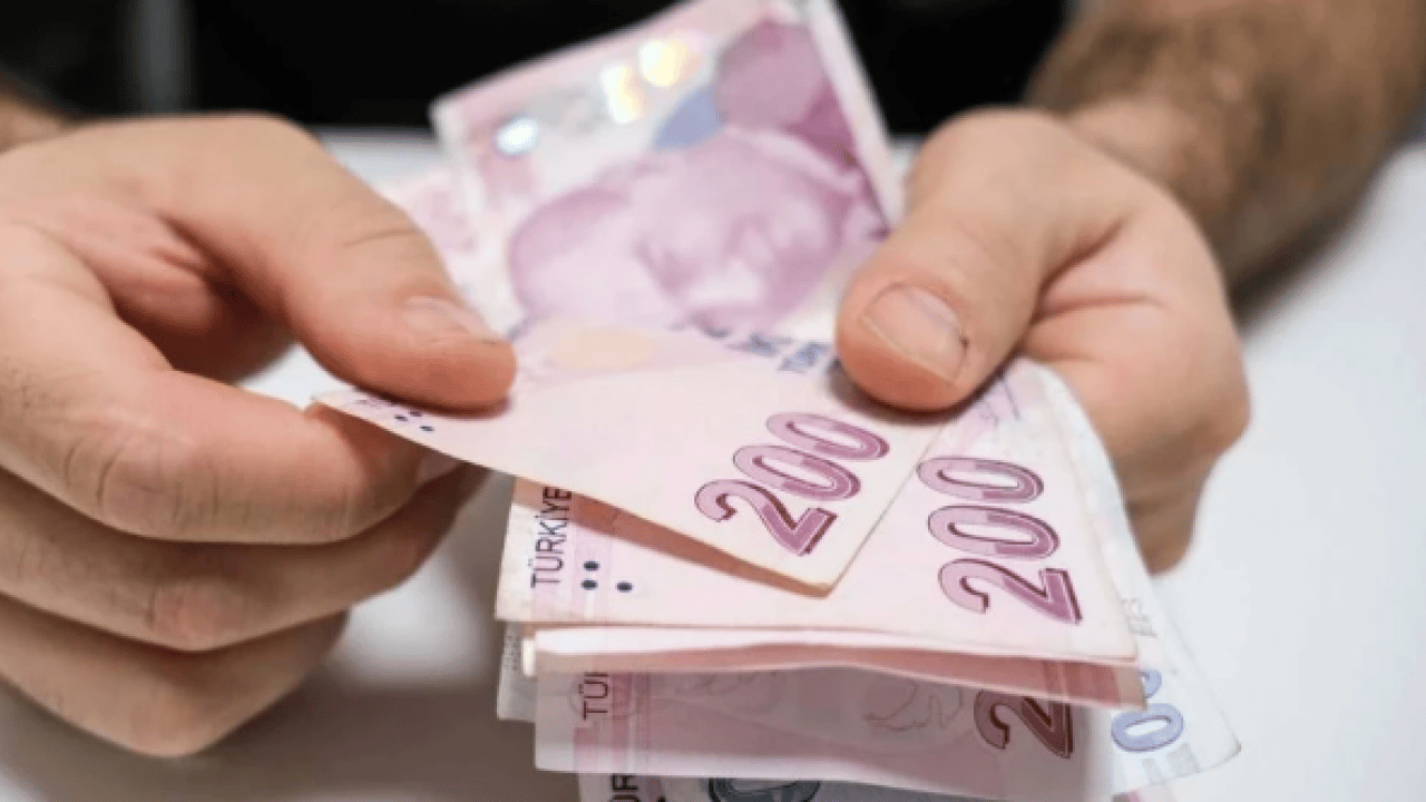 Foto - Kanun çıktı, farklar kesinleşti: Emekliye 3.552 TL farkı ne zaman verecek?