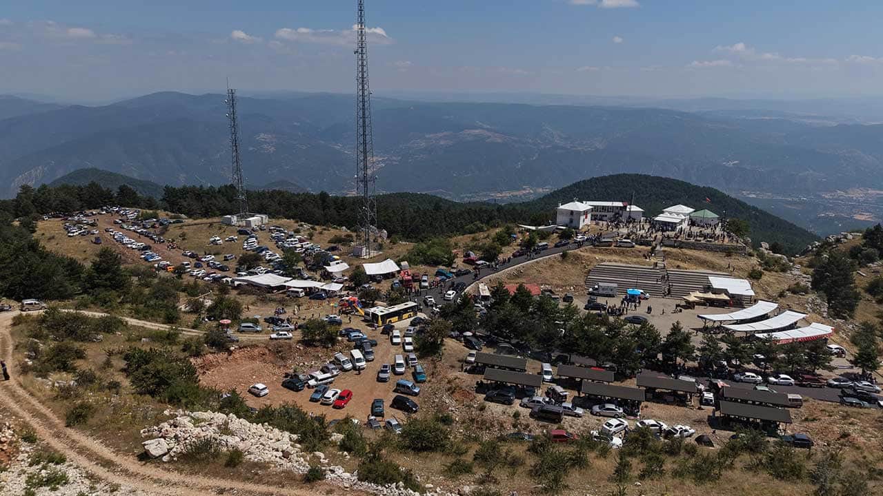 Karabük'te yıllar sonra muhteşem dönüş! Dede Yaylası Şenlikleri coşkuyla gerçekleşti!