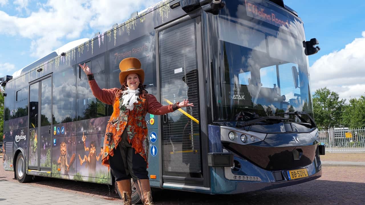 Foto - Karsan’dan Avrupa’da bir otonom ulaşım başarısı daha! e-ATAK, Efteling’de yolcu taşımaya başladı!