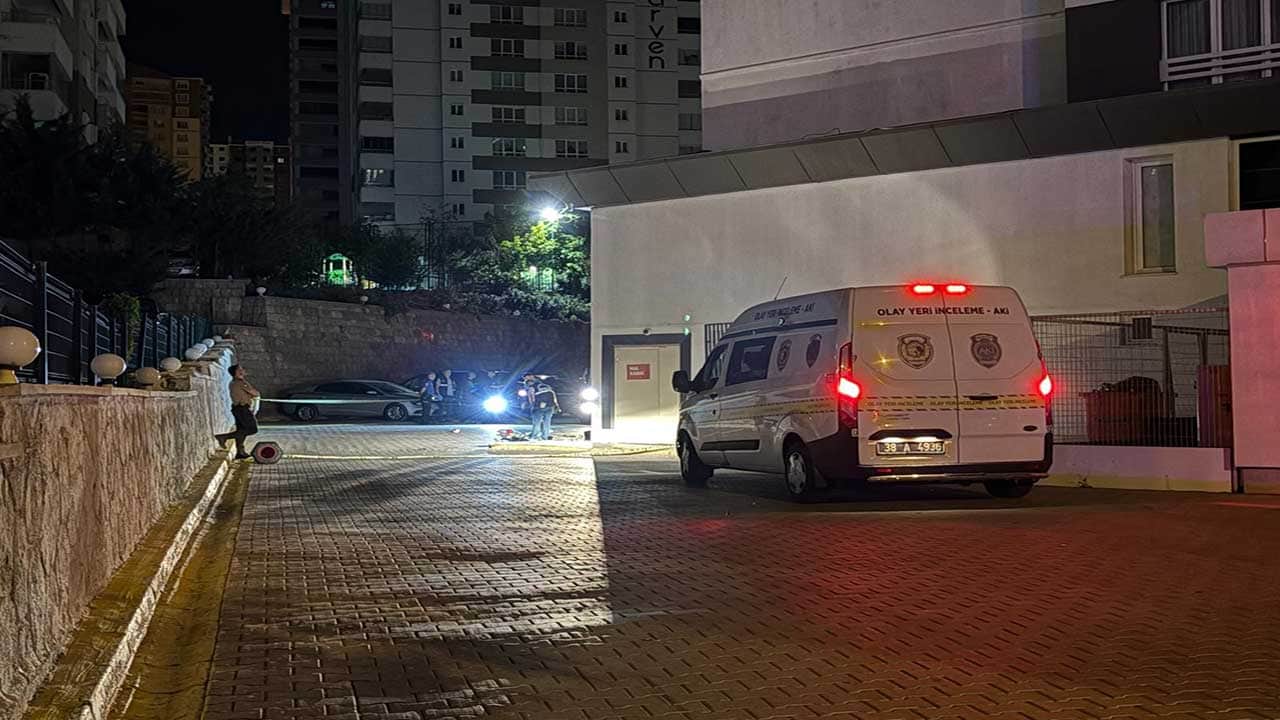 Foto - Kayseri'de kan donduran vahşet! Kavga ettiği kadını otelin 5’inci kattan aşağı attı!