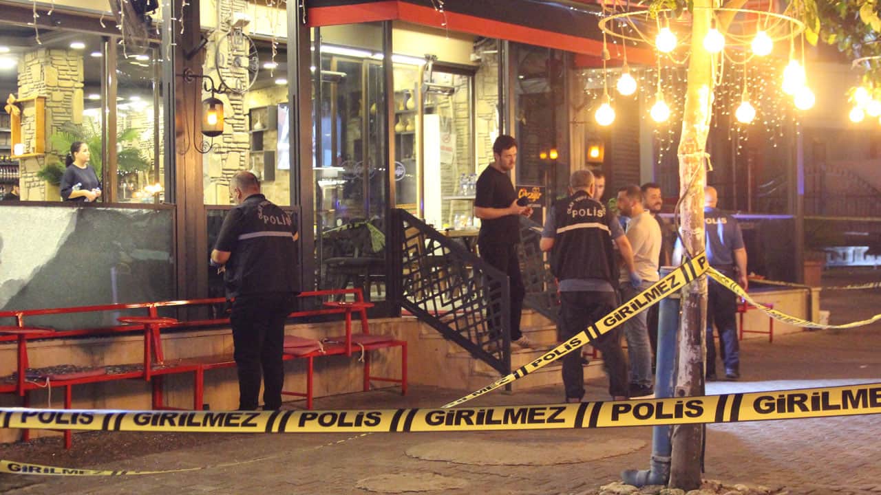 Foto - Kebapçıda dehşet! Kebap yemeye gittiler, kurşun yediler: 4 kişi vuruldu