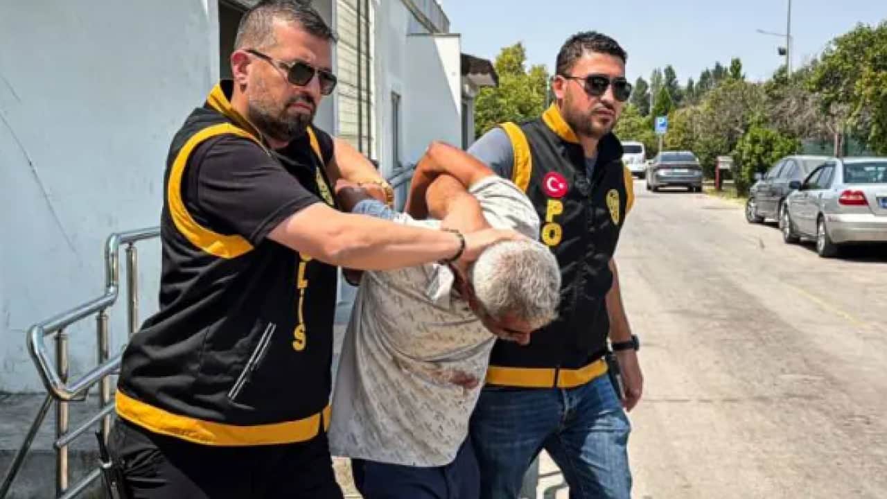 Foto - Kefen gönderip 8 yerinden bıçaklamıştı: O caninin ifadesi orta çıktı!