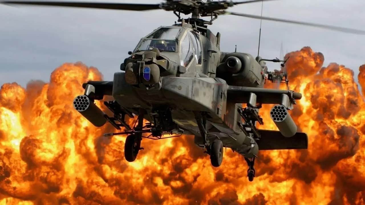 Foto - Kendine hayrı olmayan Yunanistan'dan Arap ülkesine şirinlik: Taarruz helikopterleri yola çıkıyor