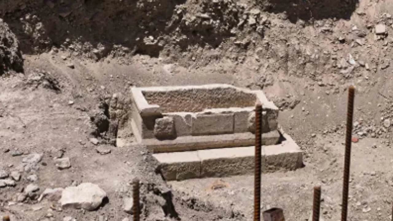 Foto - Kepçeyle kazı yaparken buldular! Bütün çalışmalar durdu!