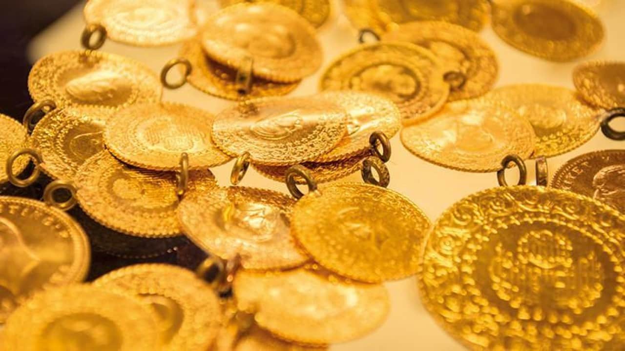 Foto - 'Kesinlikle beklerdim' diyen ekonomist gram altın için tarih verdi: 1400 lira değişecek
