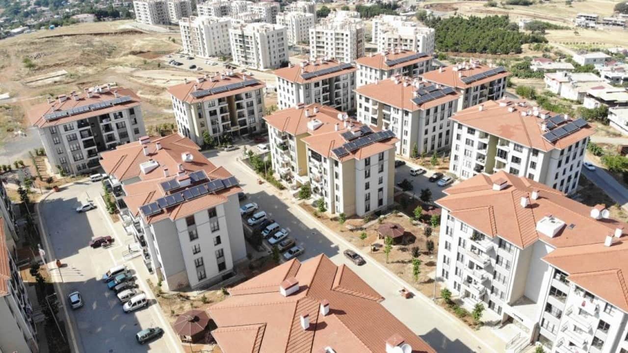 Foto - Keşke yardımlar AHBAP yerine AFAD’a verilseydi! ‘Devlet yok’ diyenleri Maraş’a bekliyoruz