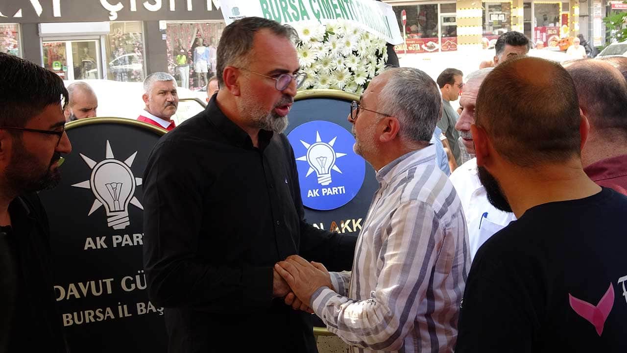 Kestel Belediye Başkanı’nın acı günü! AK Partili başkanın amcası dualarla uğurlandı