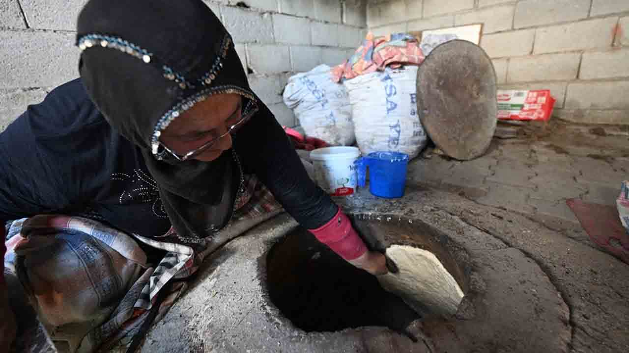 Foto - Killi toprak keçi kılıyla buluştu: İşte o meşhur tandır ekmeğinin sırrı!
