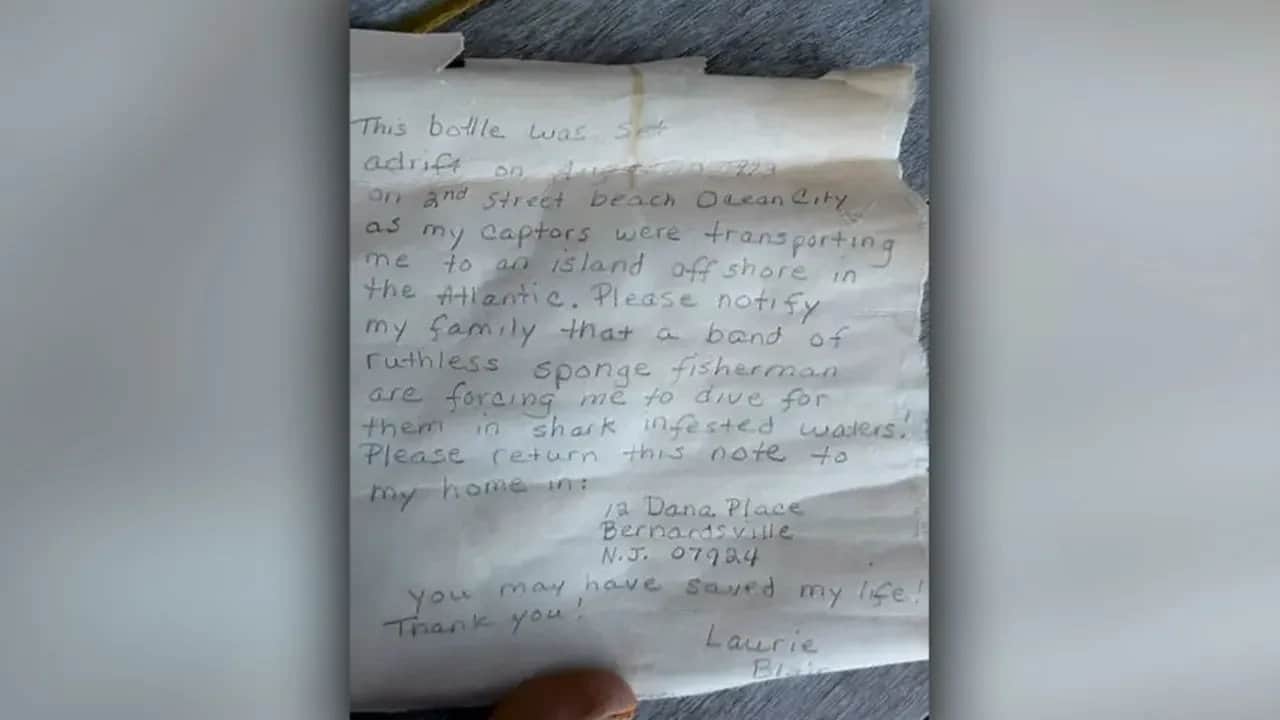Foto - Kıyıya vuran 53 yıllık şişedeki sır çözüldü! "Beni kaçırdılar" mesajının ardındaki hikaye herkesi şaşırttı