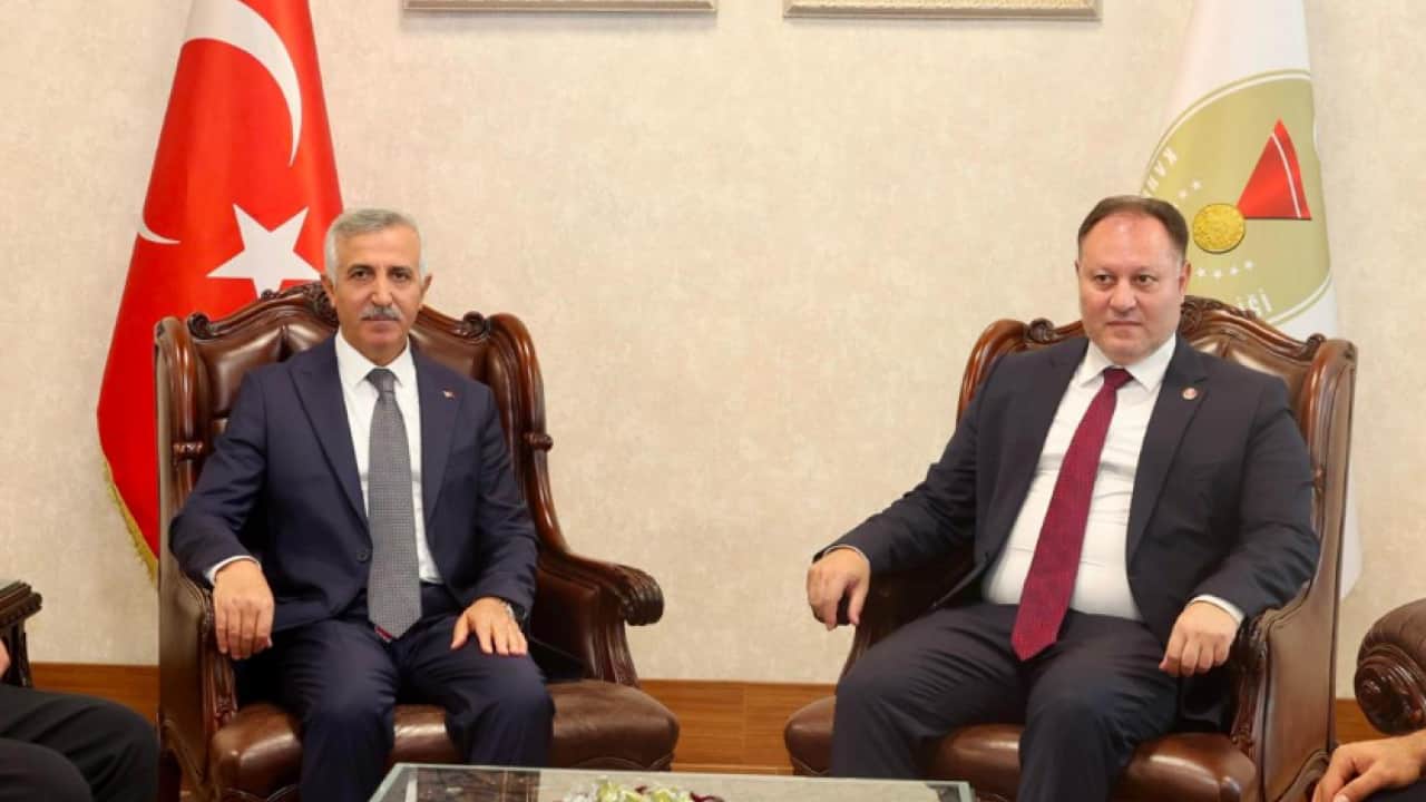Foto - KKTC Meclis Başkanı K.Maraş’ta konuştu: Deprem bölgesinin ihyası büyük gücün göstergesi