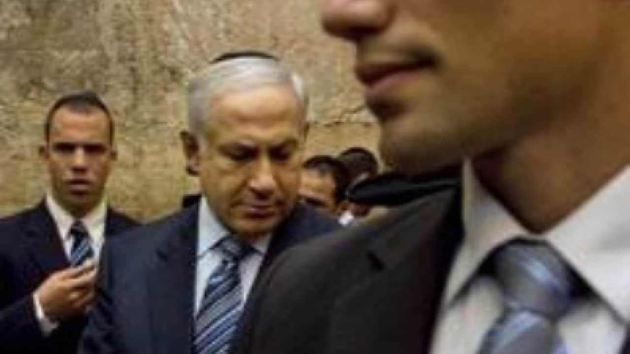 Foto - ‘Koltuk giderse de korumalar kalsın’ Terörist Netanyahu 3 buçuk atıyor