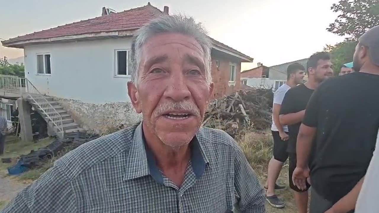 Foto - Komşu evde yangın çıkınca köylüden yardım istedi! Cami hoparlöründen anons bir evi kurtardı