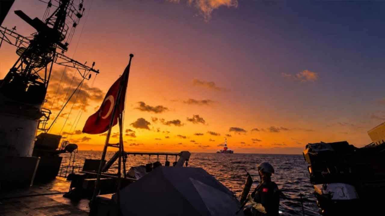 Foto - Konstantinos Floros'tan gerilimi arşa çıkaracak Türkiye sözleri: Ayak basan herkesi yakacağız