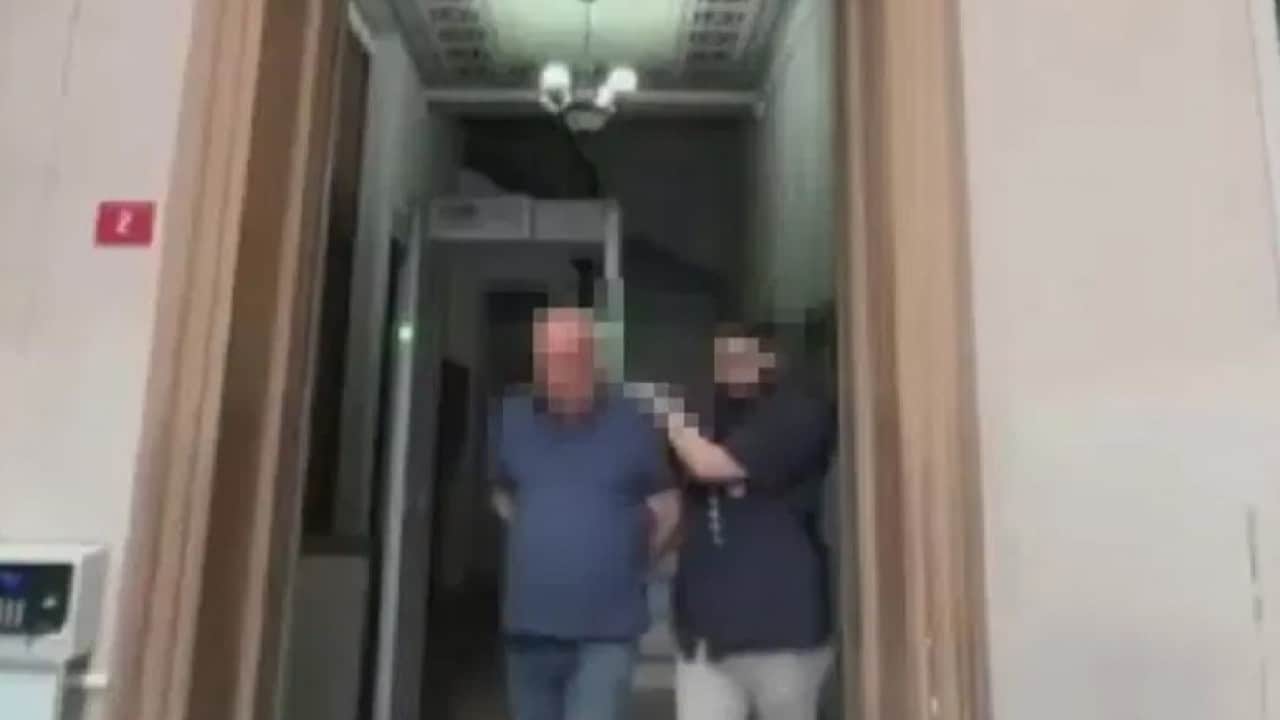 Foto - Koreli turisti Taksim’de taciz eden şahıs yakalandı