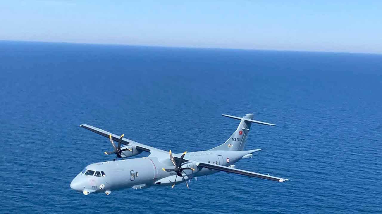 Foto - Korkudan ödleri koptu: Türk İHA'ları ve uçakları hava sahamıza girdi