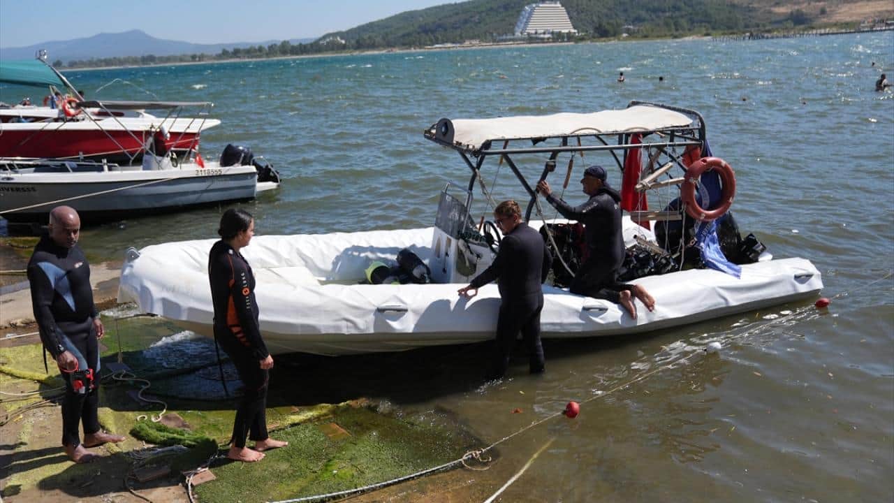 Foto - Kruvaziyer turizminin önemli durağı Kuşadası! Turistler su altı güzelliklerini de keşfediyor