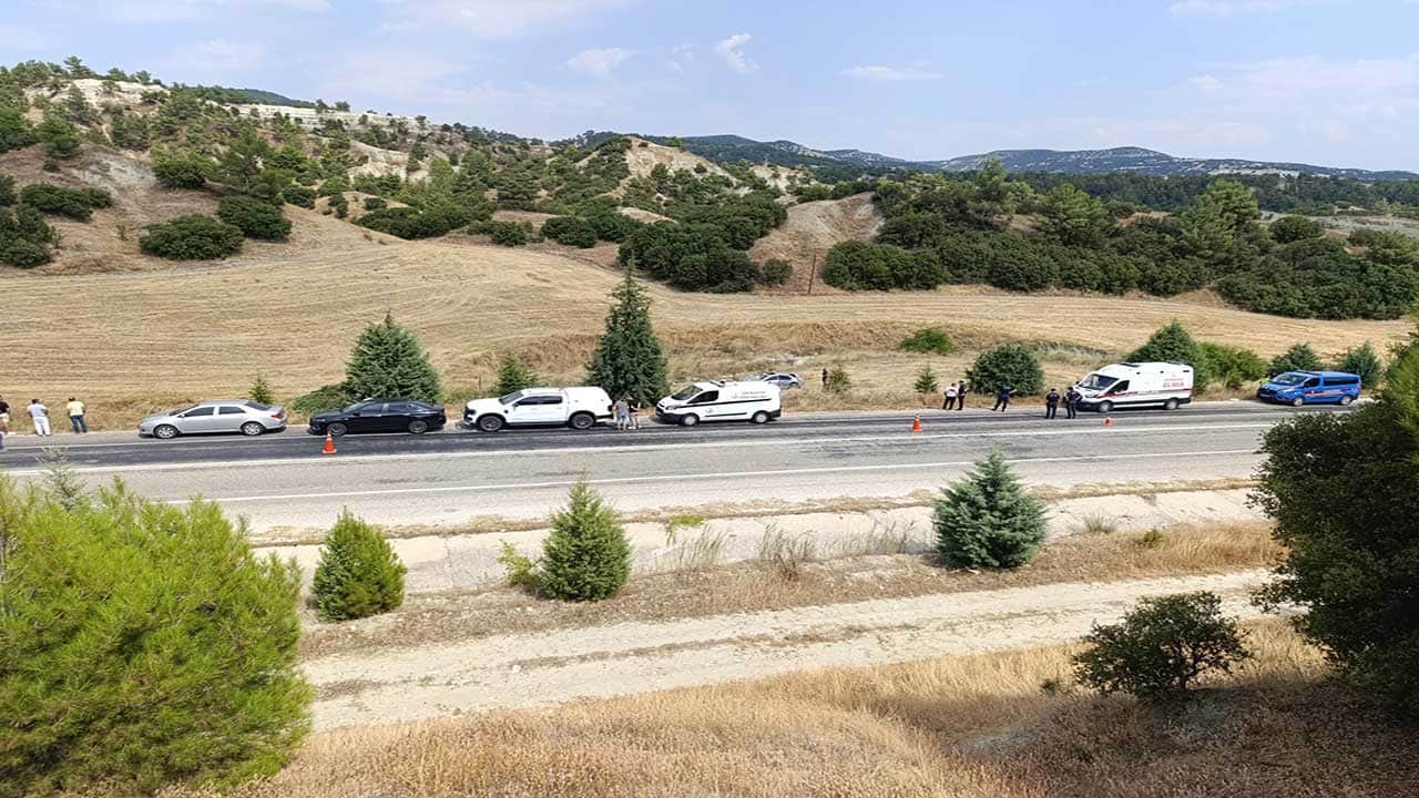 Foto - Kula esnafını yasa boğan feci kaza! Tanınan perdeci Hasan Köroğlu hayatını kaybetti!