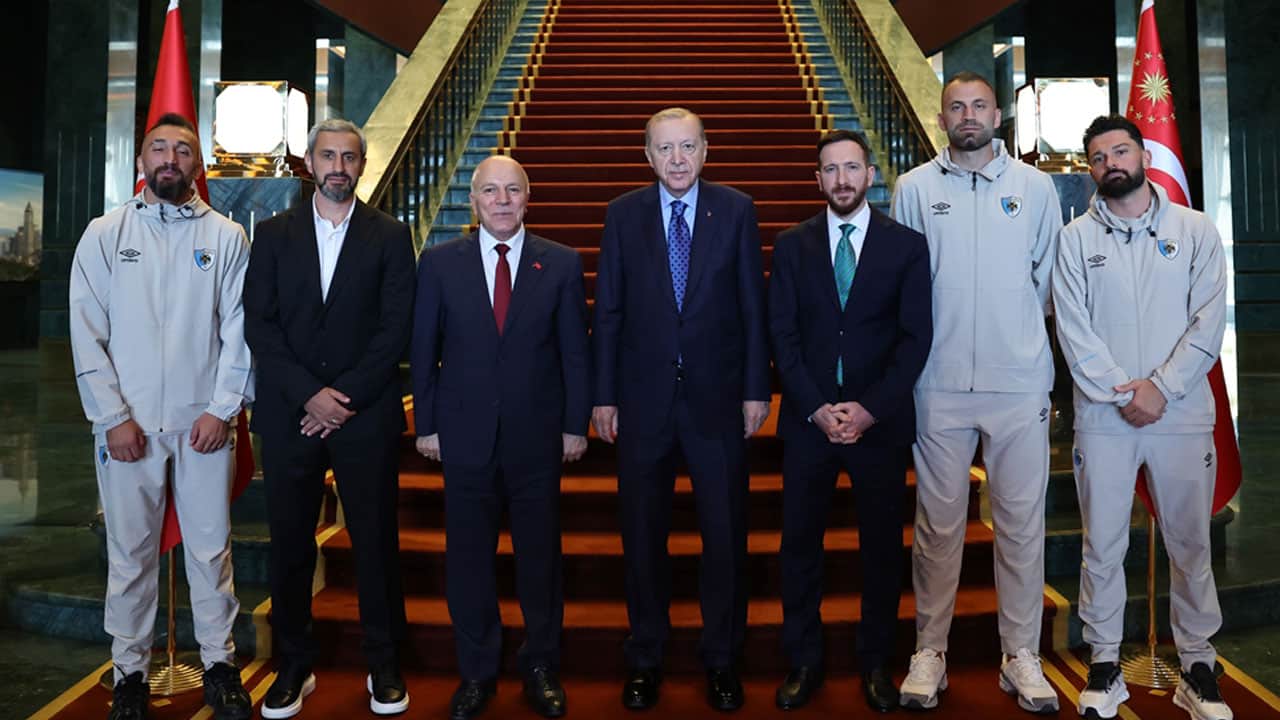 Foto - Külliye'de mini spor zirvesi: Cumhurbaşkanı Erdoğan, Süper Lig'e çıkan takımları kabul etti