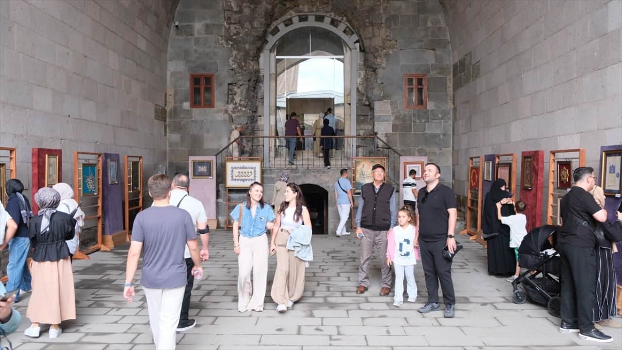 Kültür Yolu’nda, konser, söyleşi, sergi, minyatür… Erzurum’da şenlik tadında festival
