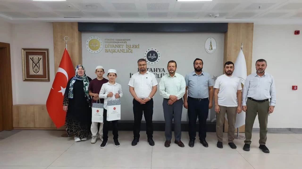Foto - Kütahya’da hafızların güzel rekabeti Kur’an bülbülleri yarıştı, jüri zorlandı