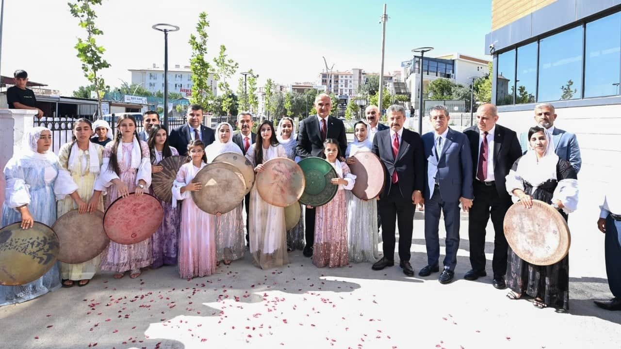 Foto - Kütüphaneler Cumhuriyet tarihinin rekor sayılarına ulaştı: 900 bin metrekareye çıktı! Tarihe geçti