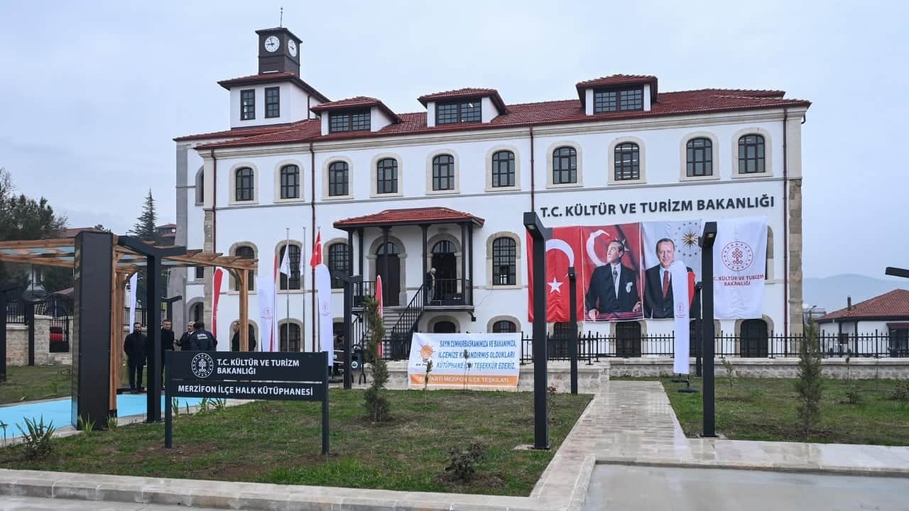 Foto - Kütüphaneler Cumhuriyet tarihinin rekor sayılarına ulaştı: 900 bin metrekareye çıktı! Tarihe geçti