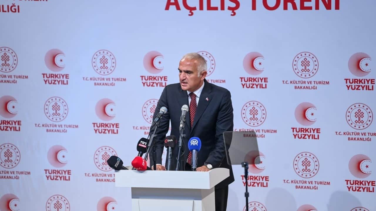 Foto - Kütüphaneler Cumhuriyet tarihinin rekor sayılarına ulaştı: 900 bin metrekareye çıktı! Tarihe geçti
