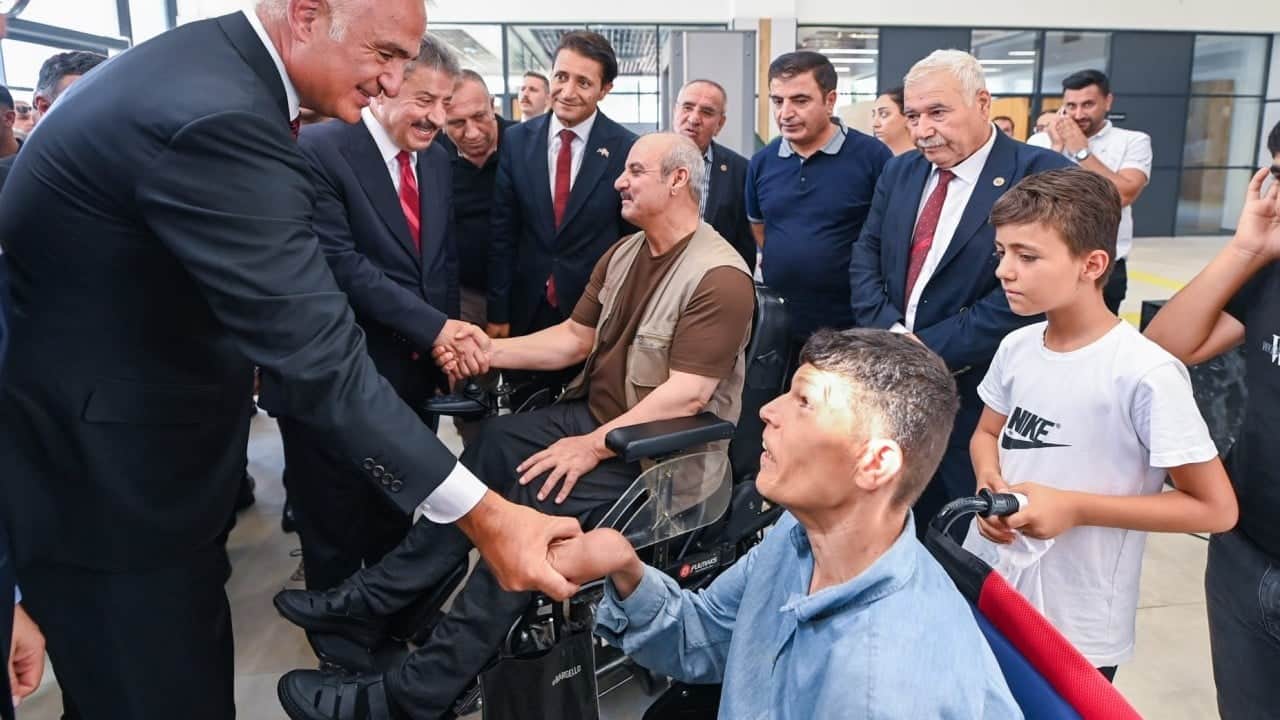 Foto - Kütüphaneler Cumhuriyet tarihinin rekor sayılarına ulaştı: 900 bin metrekareye çıktı! Tarihe geçti