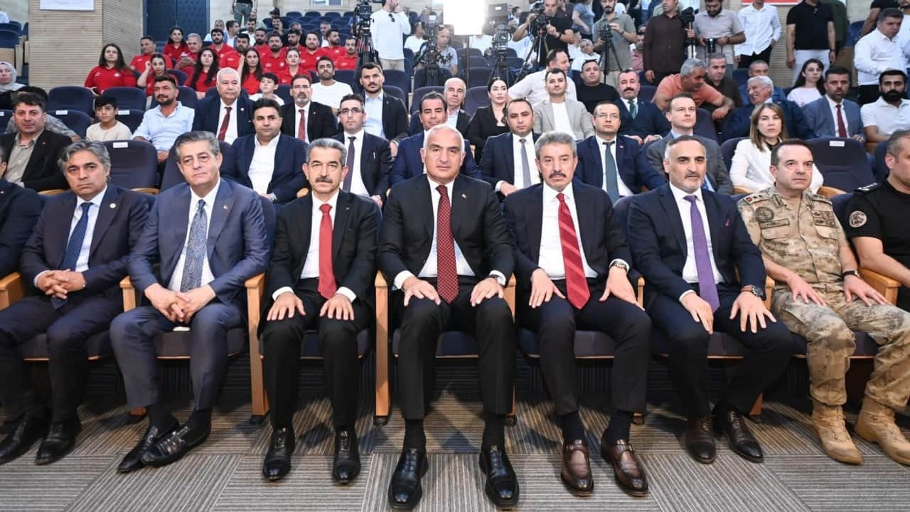 Foto - Kütüphaneler Cumhuriyet tarihinin rekor sayılarına ulaştı: 900 bin metrekareye çıktı! Tarihe geçti