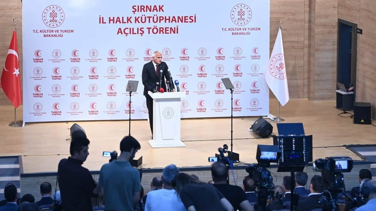 Foto - Kütüphaneler Cumhuriyet tarihinin rekor sayılarına ulaştı: 900 bin metrekareye çıktı! Tarihe geçti