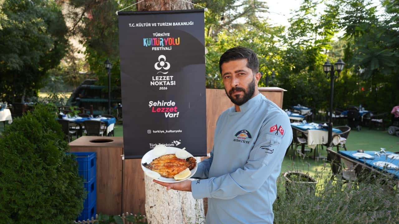 Foto - Malatya Kültür Yolu Festivali'inde ünlü şefler önerdi: Kiraz yaprağı sarması tatmadan dönmeyin