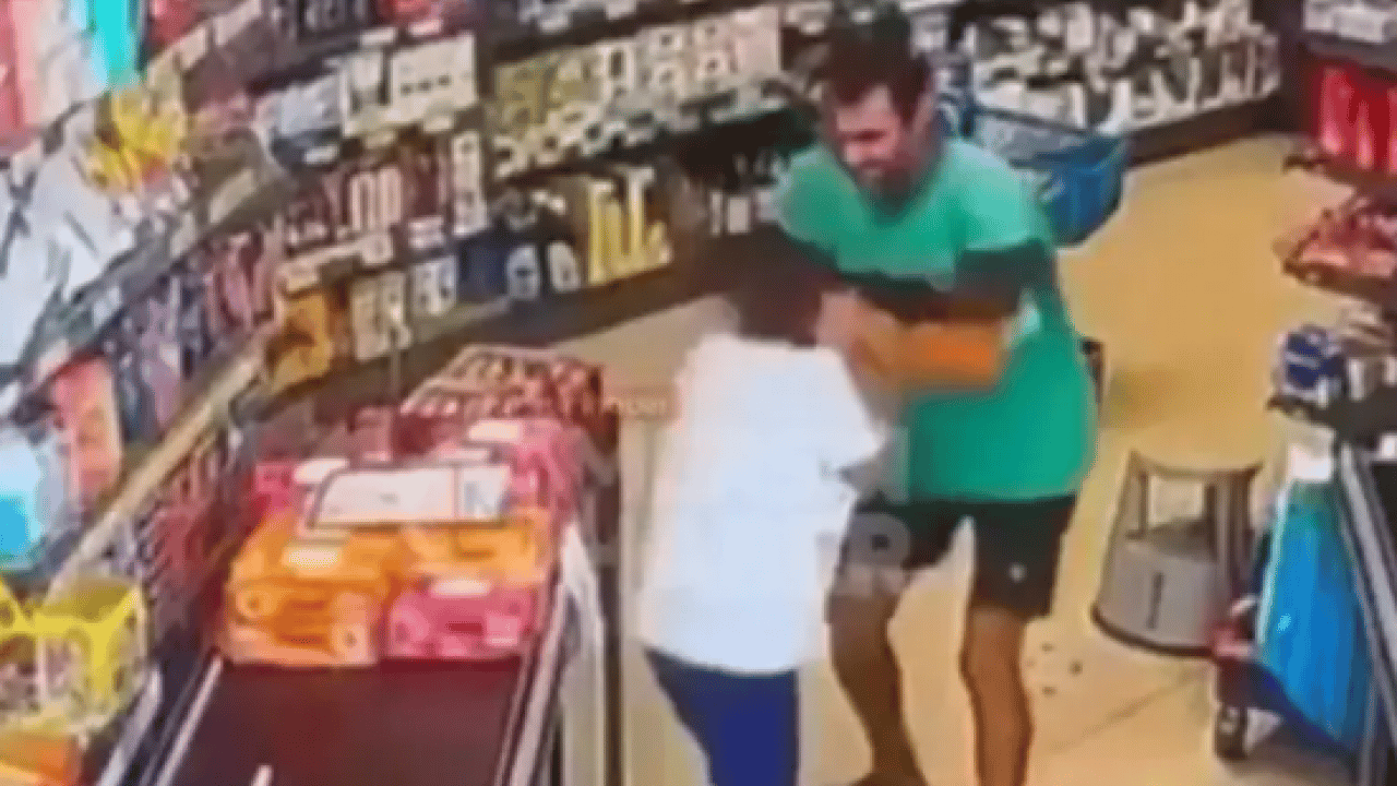 Foto - Markette darbedilen çocuk dehşet anlarını anlattı! Bu nasıl bir canilik, nasıl bir vahşet: 11 yaşındaki sabiyi komalık etti