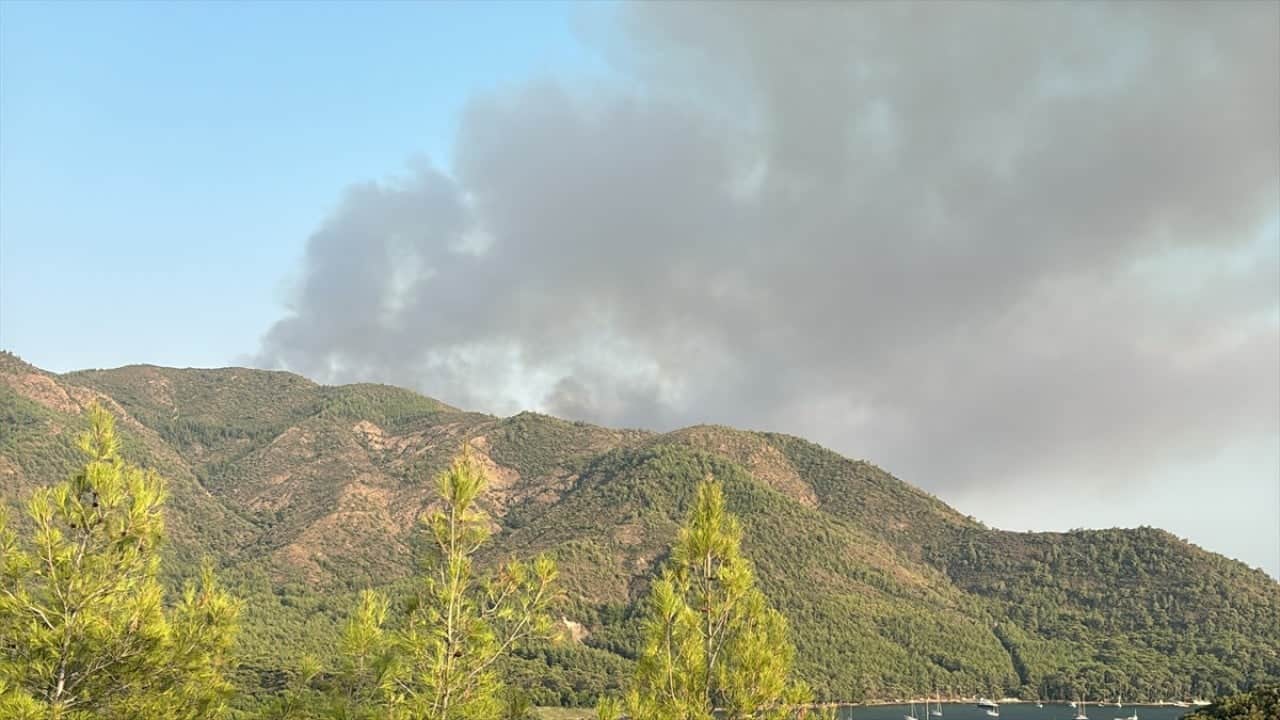 Foto - Marmaris'te çıkan orman yangınında 2. gün! Müdahale devam ediliyor