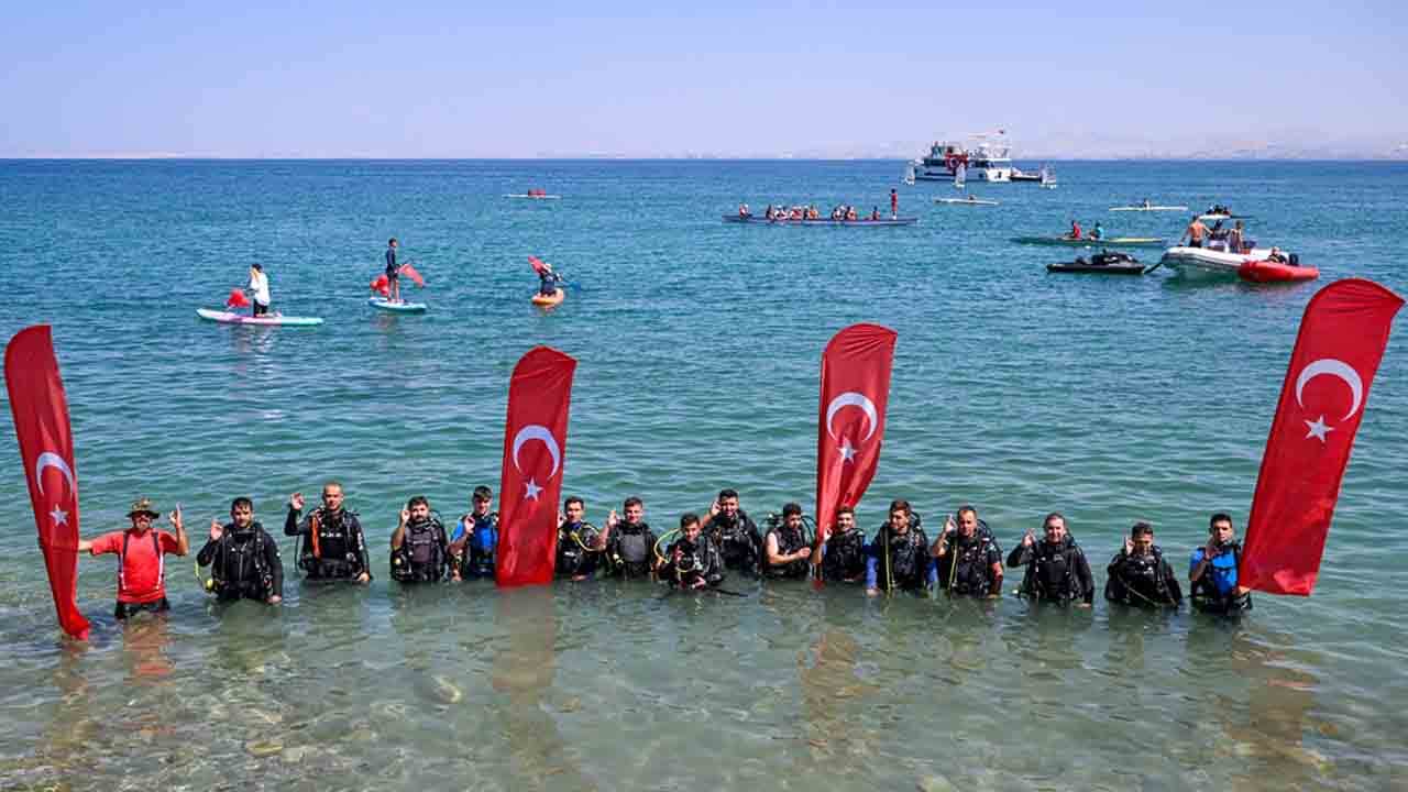 Foto - Mavi sular spora doyacak: Van'da 12. Su Sporları Festivali heyecanı!