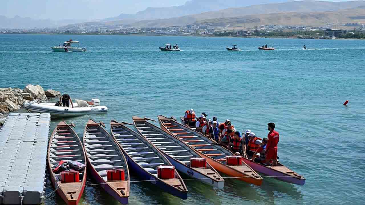 Foto - Mavi sular spora doyacak: Van'da 12. Su Sporları Festivali heyecanı!