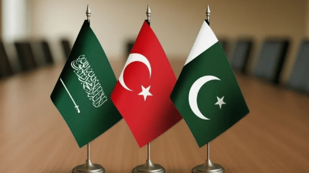Foto - Mekke'deki tarihi imza dünyayı sarstı! "Müslüman NATO" manşetleri peş peşe geldi