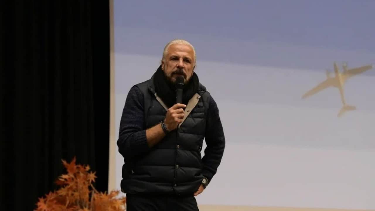 Foto - Mete Yarar, Türkiye’den onlarca Hürjet alan ülkeye çekilen operasyonu ifşa etti: Tesadüf değil