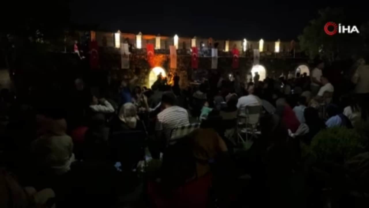 Foto - Meteor yağmuru İstanbul’u aydınlattı! Türkiye’nin dört bir yanında gökyüzü şöleni