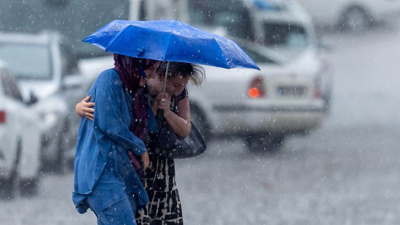 Foto - Meteoroloji duyurdu! Yeni haftada hem kavurucu sıcak hem de sağanak var 