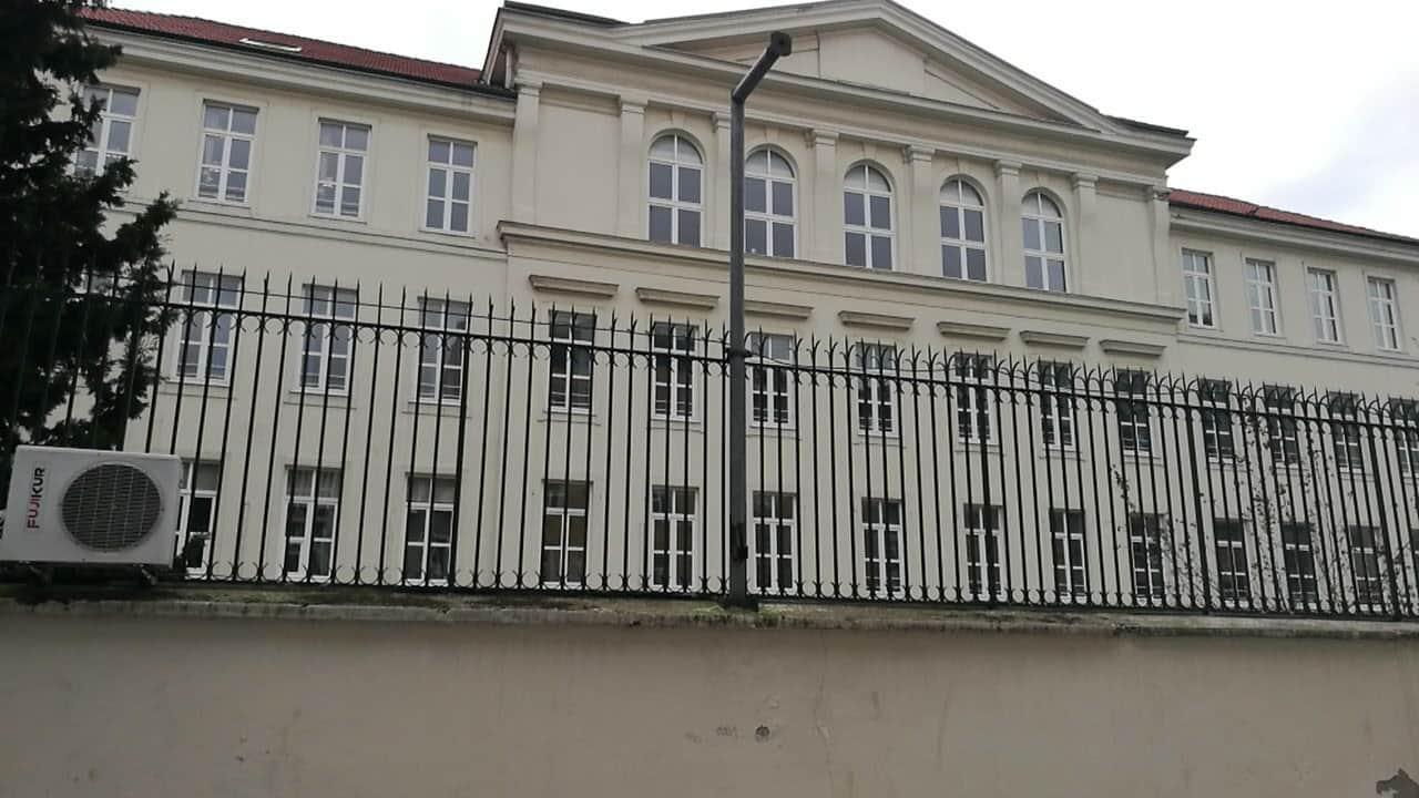 Foto - Milli Eğitim Bakanlığı tarafından görevden alınmıştı! O okulun müdürü "istenmeyen kişi" ilan edildi
