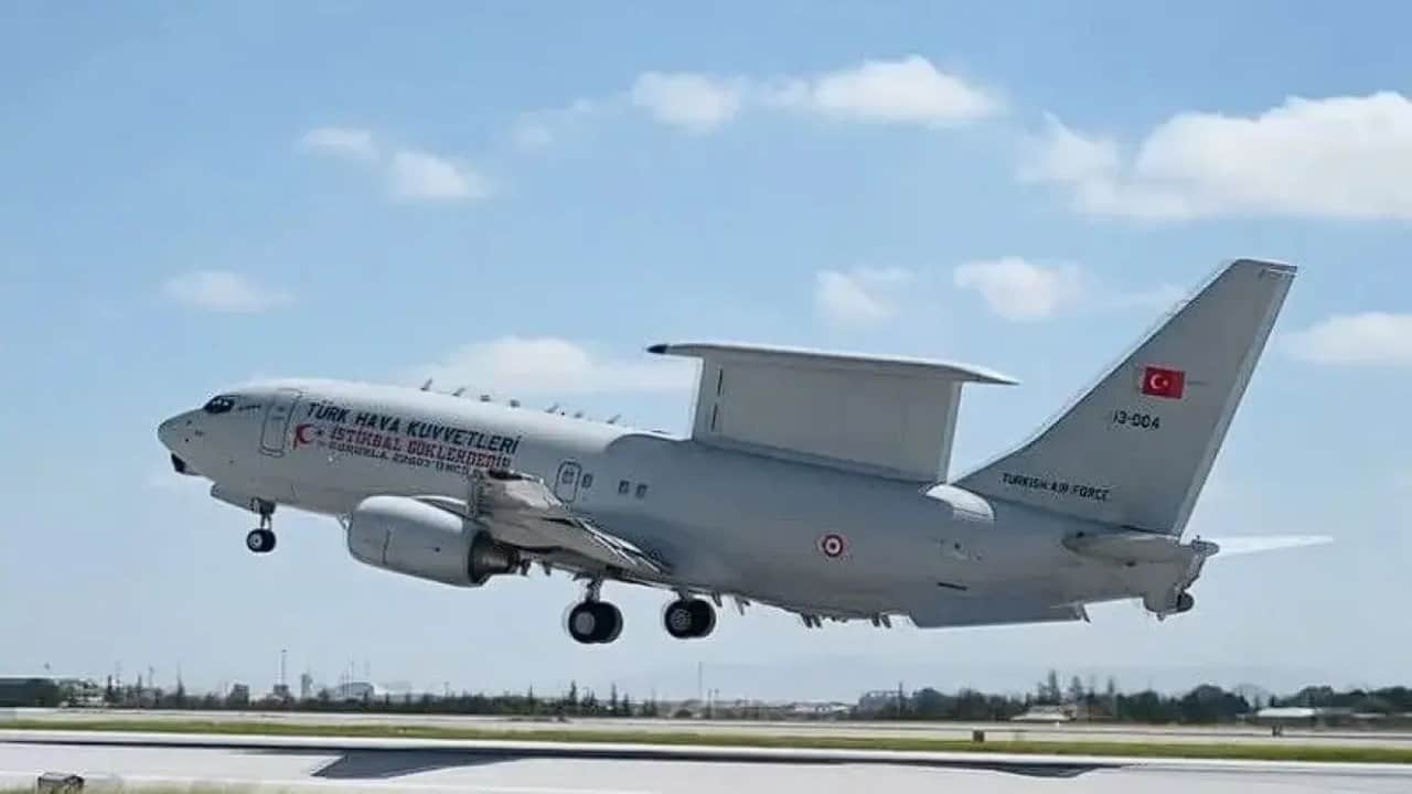 Foto - Milli kanatlar Avrupa’da kuş uçurtmadı: Türk F-16’ları Romanya hava sahasında bir ilke imza attı