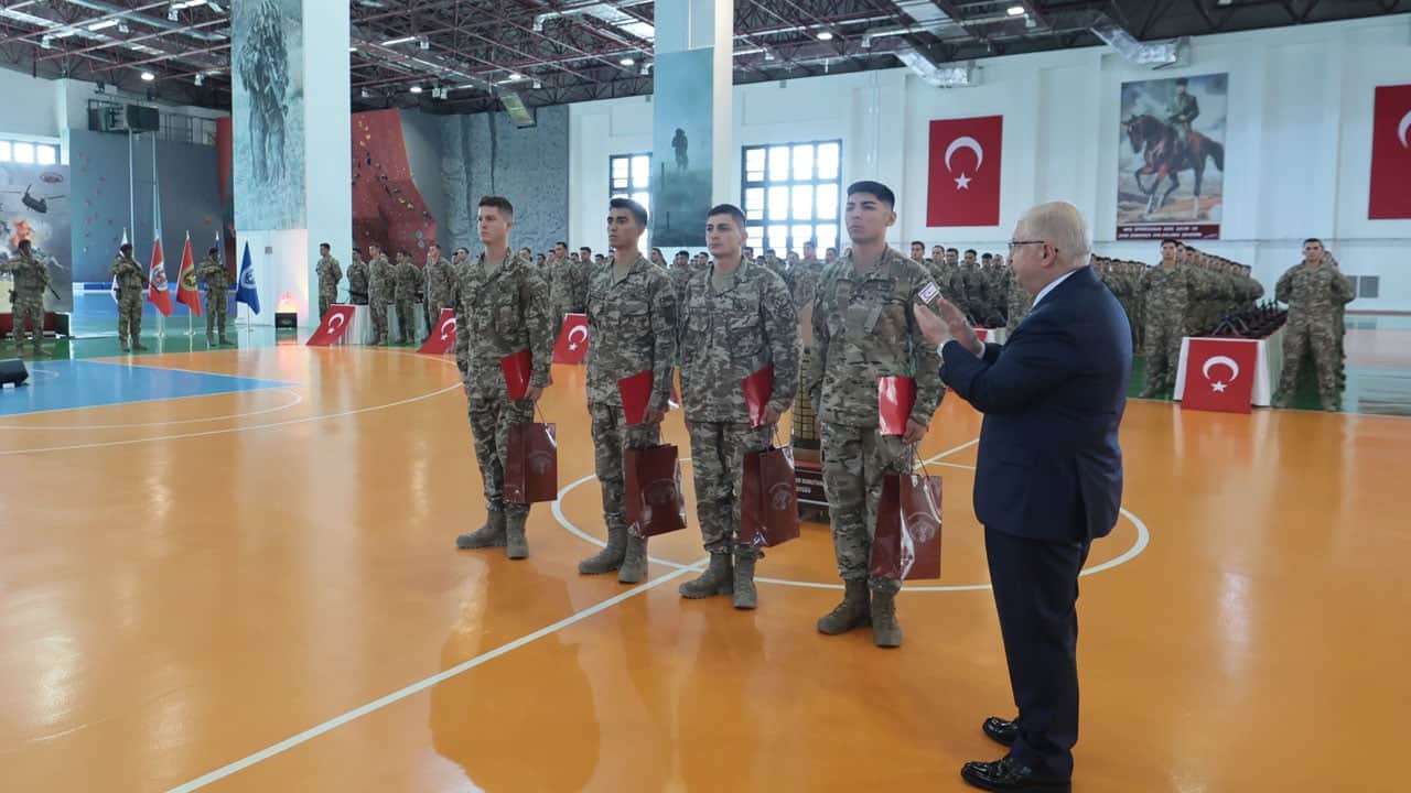 Foto - Milli Savunma Bakanı Güler, yeni mezun bordo berelilere hitap etti: Türk Özel Kuvvetleri dünyanın en elit birliklerinden biridir!