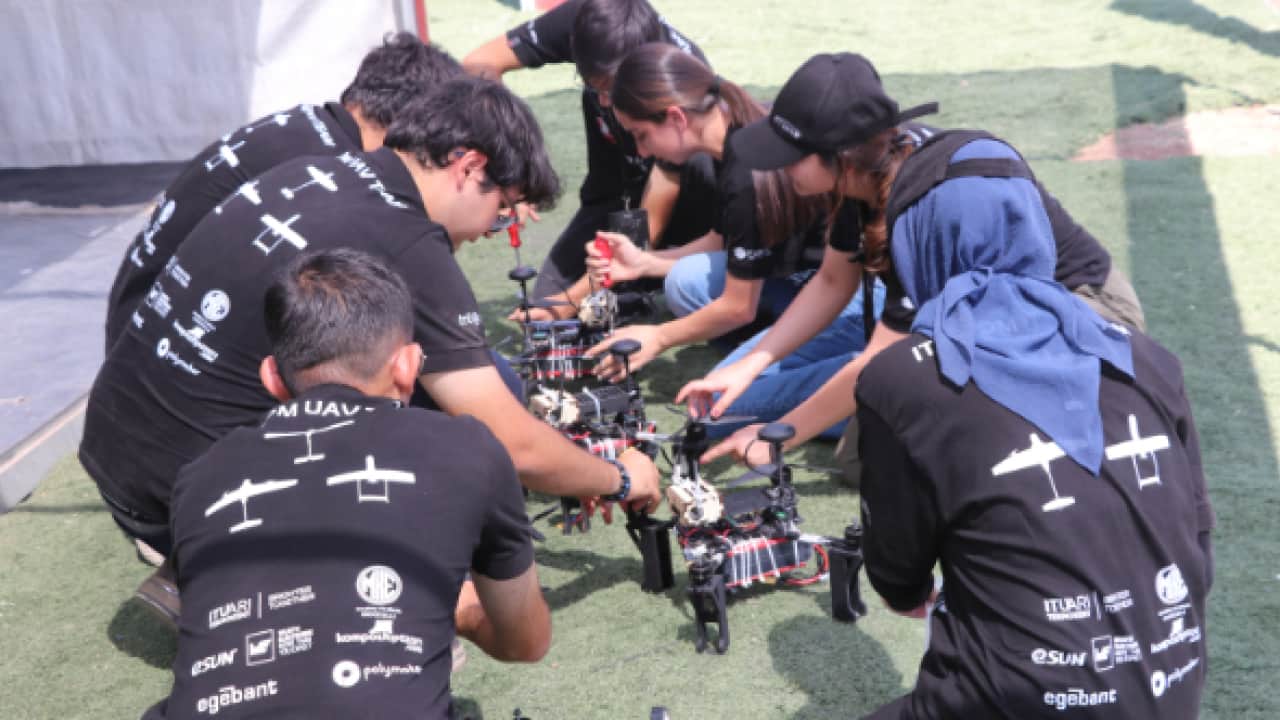 Foto - Milli teknoloji hamlesi Siirt’te şahlanıyor: TEKNOFEST ‘Savaşan İHA Yarışması’ başladı