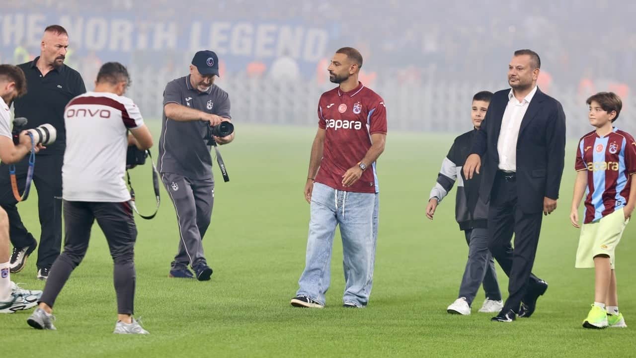Foto - Mısırlı herkes bu transferde konuşacak gibi... Salah'ın anacığının duası kabul oldu