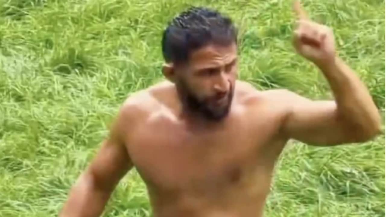 Foto - Muğla'da şaşırtan anlar: Kendisinden iki kat büyük rakibin yere serdi