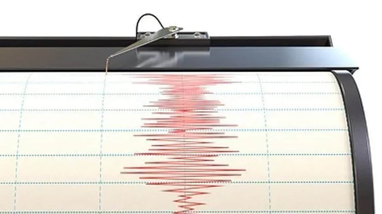 Foto - Müslüman ülke beşik gibi sallanıyor! 7,7’lik deprem sonrası 6,2 ve 5,6 büyüklüğünde artçı sarsıntı yaşandı