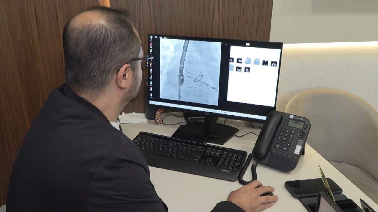Foto - Ne neşter var ne cerrahi izi: Kalp kapağı hastaları 2 günde ayağa kalkıyor