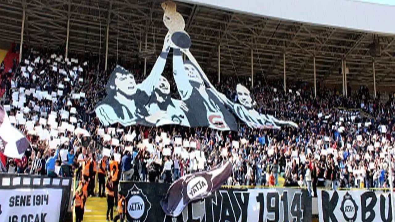 Foto - Ne yaptılarsa bir türlü düze çıkamadılar! Türk futbolunun asırlık çınarına kayyım atanıyor