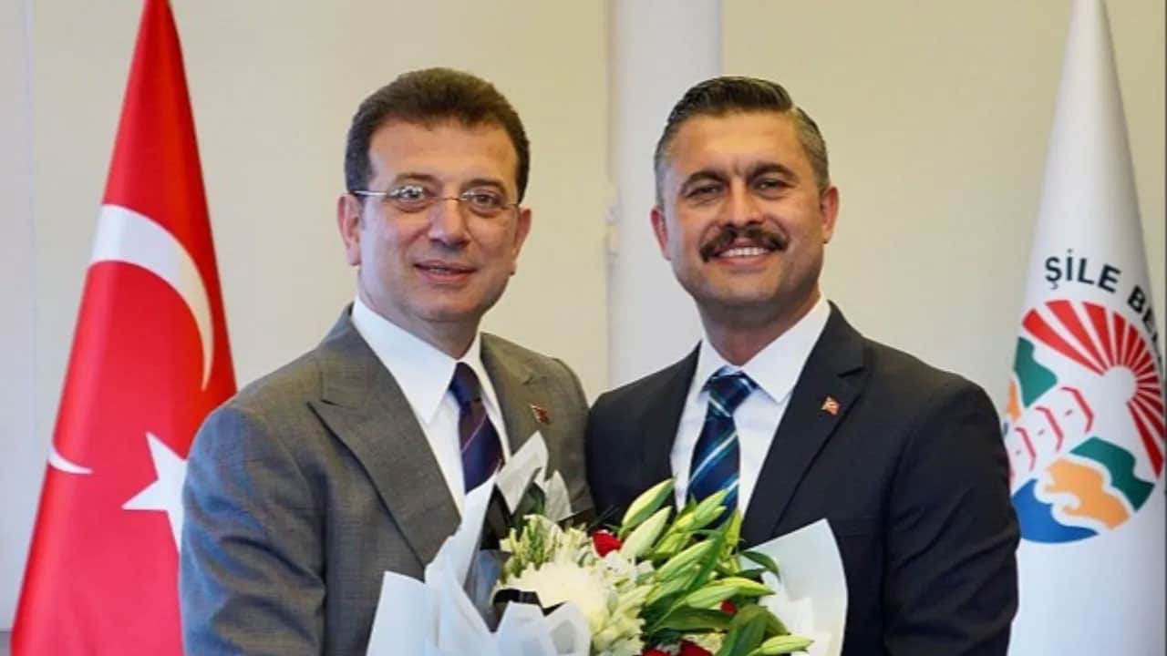 Foto - Neden CHP'li belediyelere operasyon düzenleniyor biliyor musunuz? Çünkü 200 milyar lira buhar oldu!